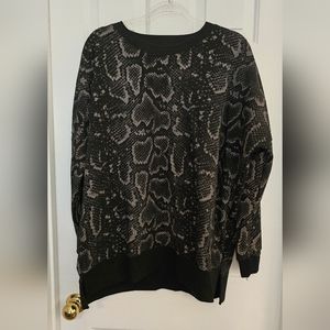 Ocean Drive Oversized Snake Skin Sweatshirt L